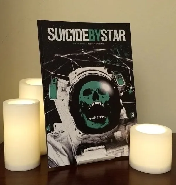 Portada del fanzine del décimo aniversario de SuicideByStar
